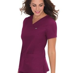 KOI Classic Nicole Top Woman’s Pullover Size Small